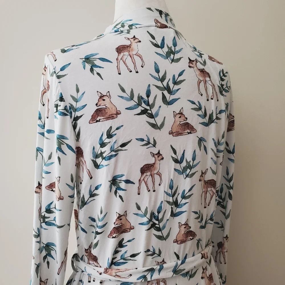 Milkmaid Goods Robe - Picture 10 of 16